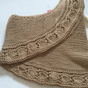 Hand knit shawl in Merino/Silk/Cashmere with leaf edge